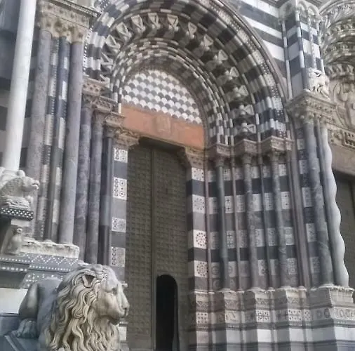 La Casa Accanto Al Duomo Janov